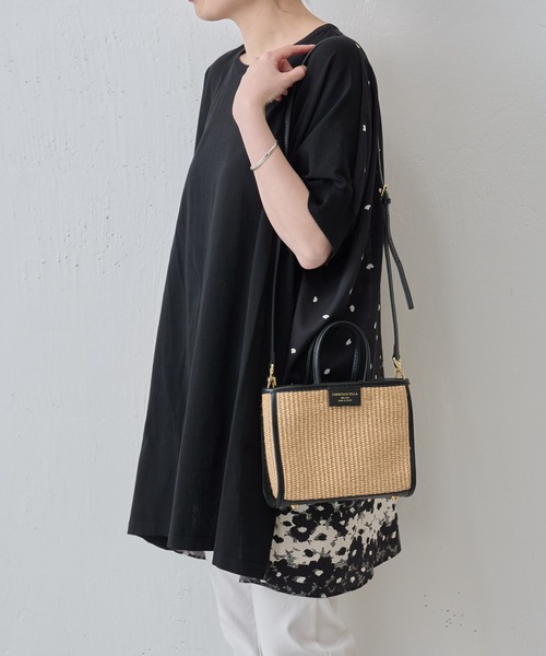 BEARDSLEY（ビアズリー）の「花パネルニットチュニック（Tシャツ