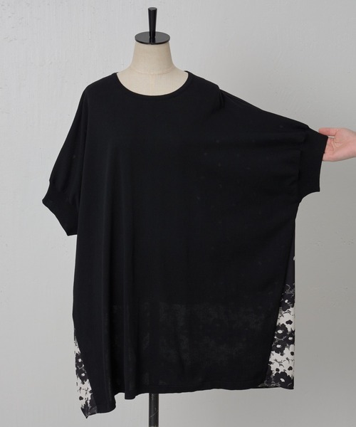 BEARDSLEY（ビアズリー）の「花パネルニットチュニック（Tシャツ