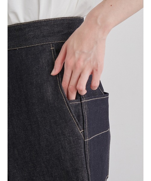 emmi（エミ）の「【emmi atelier】フロントタックワイドデニムパンツ（デニムパンツ・レディース・インディゴブルー・1/0）」の10枚目の写真