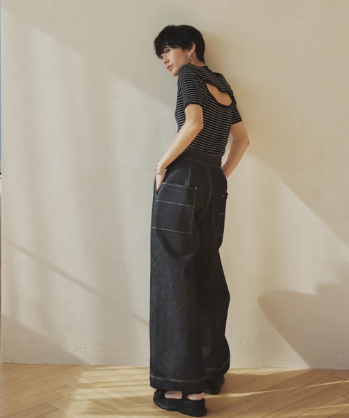 emmi（エミ）の「【emmi atelier】フロントタックワイドデニムパンツ（デニムパンツ・レディース・インディゴブルー・1/0）」の2枚目の写真