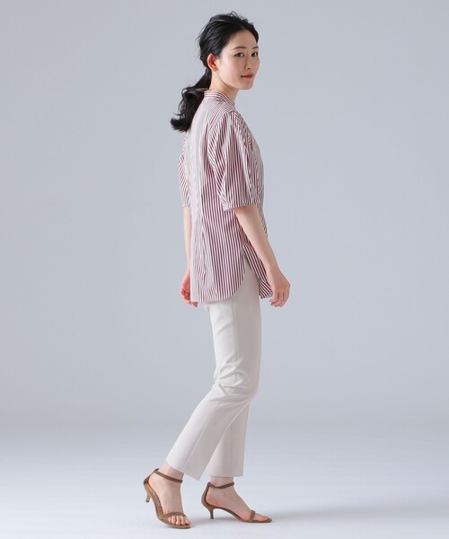 EFFE BEAMS（エッフェビームス）の「EFFE BEAMS / ストライプ ボリュームスリーブ ブラウス（シャツ/ブラウス・レディース・レッド/ブラック・38/36）」の9枚目の写真