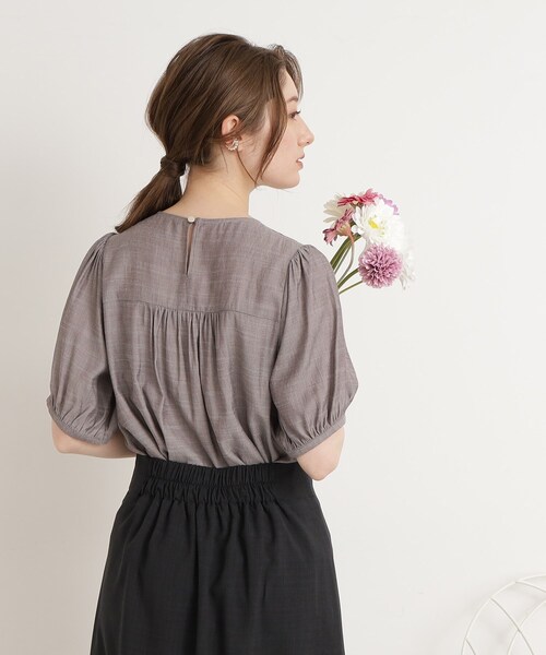 DRESKIP(ドレスキップ)の「◆華奢見えタックボリュ-ム袖ブラウス(シャツ/ブラウス・レディース・ライトベージュ/ブラウン系/ブルー・02/03)」の7枚目の写真