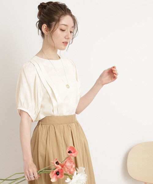 DRESKIP(ドレスキップ)の「◆華奢見えタックボリュ-ム袖ブラウス(シャツ/ブラウス・レディース・ライトベージュ/ブラウン系/ブルー・02/03)」の14枚目の写真