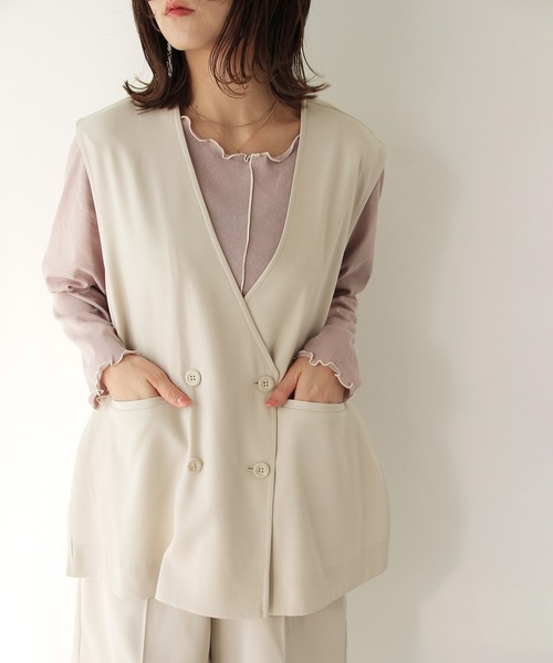 Crisp（クリスプ）の「サイドベルトジレ（ベスト・レディース・アイボリー/ブラック・FREE）」の8枚目の写真