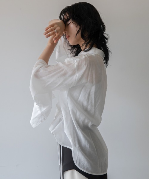 VACANCY(ヴァカンシー)の「スリットドロストシアーシャツ(シャツ/ブラウス・レディース・ホワイト/ブルー・FREE)」の13枚目の写真