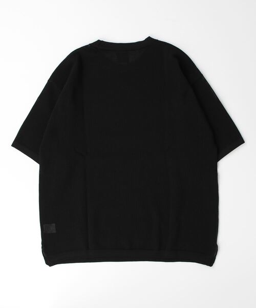 FORTUNA HOMME(フォルトゥナオム)の「FORTUNAHOMME ECOTEC MeshKnit Tee(Tシャツ/カットソー・メンズ・グレイッシュベージュ/ブラック・2/1)」の7枚目の写真