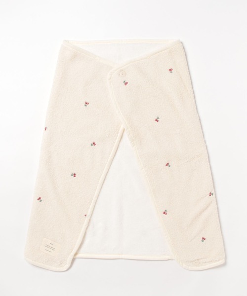 ALTROSE（アルトローズ）の「ブランケット もちふわ 刺繍 3WAY ひざ掛け（ブランケット・レディース・ブルーグレー/アイボリー/ピンク・FREE）」の5枚目の写真