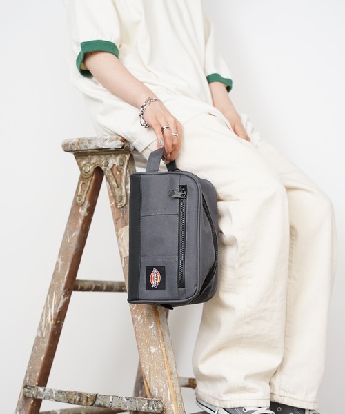 Dickies（ディッキーズ）の「Dickies/ディッキーズ WORKMAN TRAVEL DOPP KIT W/SIDE キットバッグ ポーチ（クラッチバッグ・メンズ・ダークブルー/カモフラージュ/グレー・FREE）」の2枚目の写真
