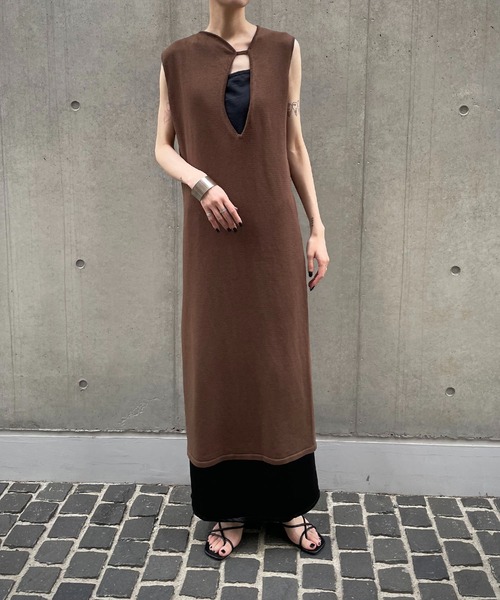 &g'aime(アンジェム)の「【&g’aime】ネックデザインニットワンピース(ワンピース・レディース・アイボリー/ブラック/ブラウン・FREE)」の3枚目の写真