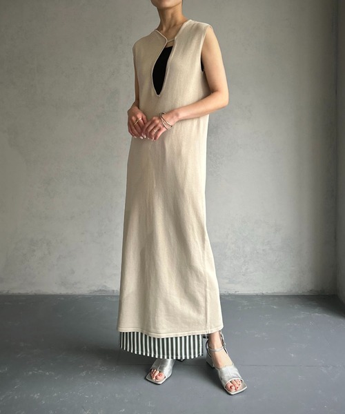 &g'aime(アンジェム)の「【&g’aime】ネックデザインニットワンピース(ワンピース・レディース・アイボリー/ブラック/ブラウン・FREE)」の1枚目の写真