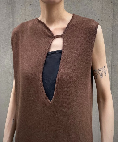 &g'aime(アンジェム)の「【&g’aime】ネックデザインニットワンピース(ワンピース・レディース・アイボリー/ブラック/ブラウン・FREE)」の16枚目の写真