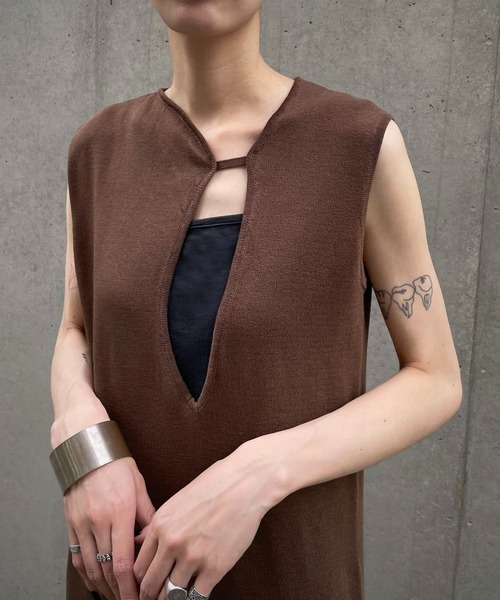 &g'aime(アンジェム)の「【&g’aime】ネックデザインニットワンピース(ワンピース・レディース・アイボリー/ブラック/ブラウン・FREE)」の15枚目の写真