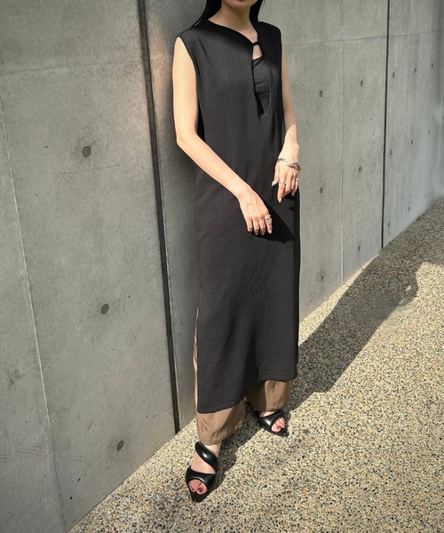 &g'aime(アンジェム)の「【&g’aime】ネックデザインニットワンピース(ワンピース・レディース・アイボリー/ブラック/ブラウン・FREE)」の22枚目の写真