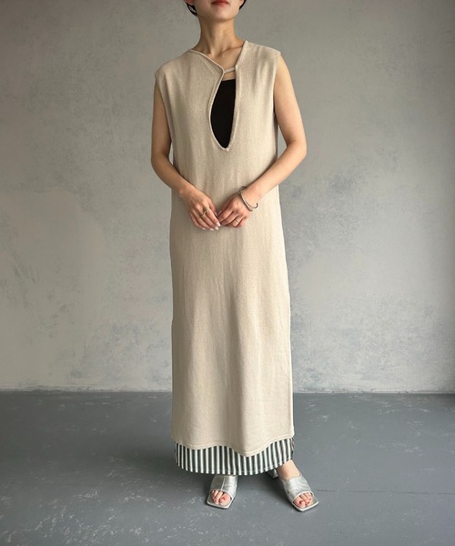 &g'aime(アンジェム)の「【&g’aime】ネックデザインニットワンピース(ワンピース・レディース・アイボリー/ブラック/ブラウン・FREE)」の5枚目の写真