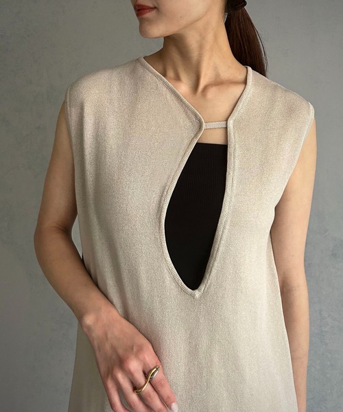 &g'aime(アンジェム)の「【&g’aime】ネックデザインニットワンピース(ワンピース・レディース・アイボリー/ブラック/ブラウン・FREE)」の6枚目の写真