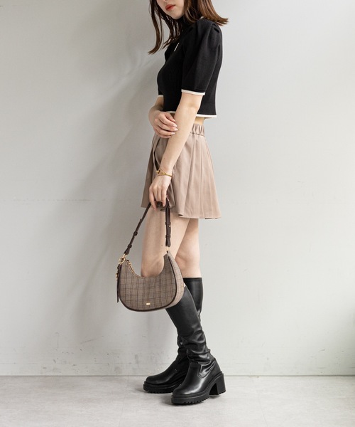 Chico（チコ）の「【SALON by Chico限定】バイカラー刺繍チビニット（ニット/セーター・レディース・ブルー/アイボリー/ブラック・FREE）」の20枚目の写真