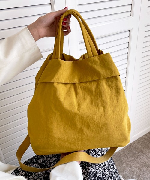 florist（フローリスト）の「【2WAY/3WAY】【軽量】くったりラウンドフォルムの折り返しナイロンハンドバッグ/ショルダーバッグ（ボストンバッグ・レディース・ブラック/マスタード/モスグリーン/ワインレッド/ベージュ・FREE）」の4枚目の写真