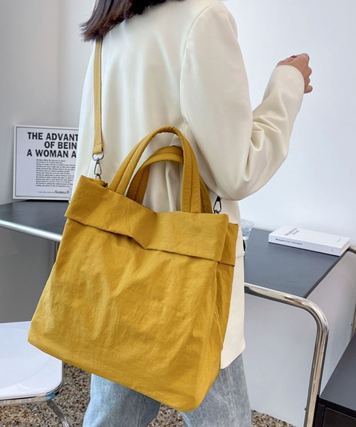 florist（フローリスト）の「【2WAY/3WAY】【軽量】くったりラウンドフォルムの折り返しナイロンハンドバッグ/ショルダーバッグ（ボストンバッグ・レディース・ブラック/マスタード/モスグリーン/ワインレッド/ベージュ・FREE）」の14枚目の写真