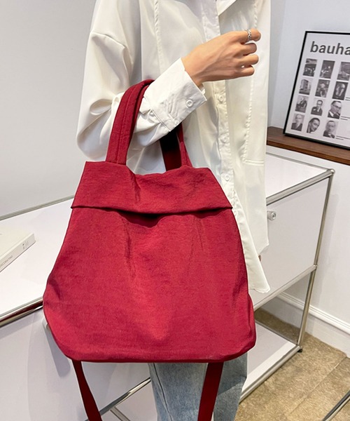 florist（フローリスト）の「【2WAY/3WAY】【軽量】くったりラウンドフォルムの折り返しナイロンハンドバッグ/ショルダーバッグ（ボストンバッグ・レディース・ブラック/マスタード/モスグリーン/ワインレッド/ベージュ・FREE）」の18枚目の写真