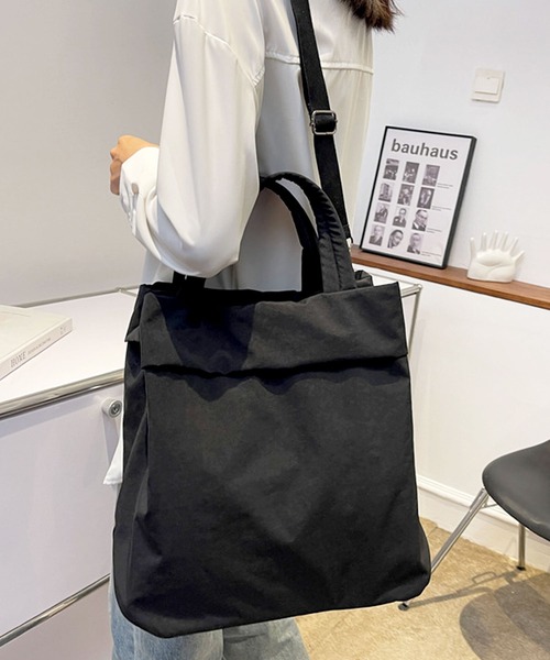 florist（フローリスト）の「【2WAY/3WAY】【軽量】くったりラウンドフォルムの折り返しナイロンハンドバッグ/ショルダーバッグ（ボストンバッグ・レディース・ブラック/マスタード/モスグリーン/ワインレッド/ベージュ・FREE）」の21枚目の写真