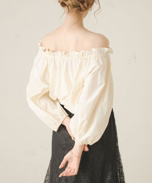 Ambre Neige（アンブルネージュ）の「２ｗａｙギャザーナイロンブラウス／【WEB/EC限定商品】（シャツ/ブラウス・レディース・アイボリー/ライトベージュ・FREE）」の3枚目の写真