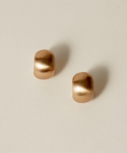 novice(ノーヴィス)の「【novice】Hairline Finish Beans Earring(イヤリング・レディース・ゴールド/シルバー・FREE)」の18枚目の写真