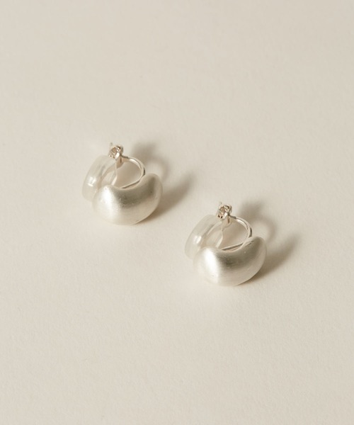 novice(ノーヴィス)の「【novice】Hairline Finish Beans Earring(イヤリング・レディース・ゴールド/シルバー・FREE)」の9枚目の写真