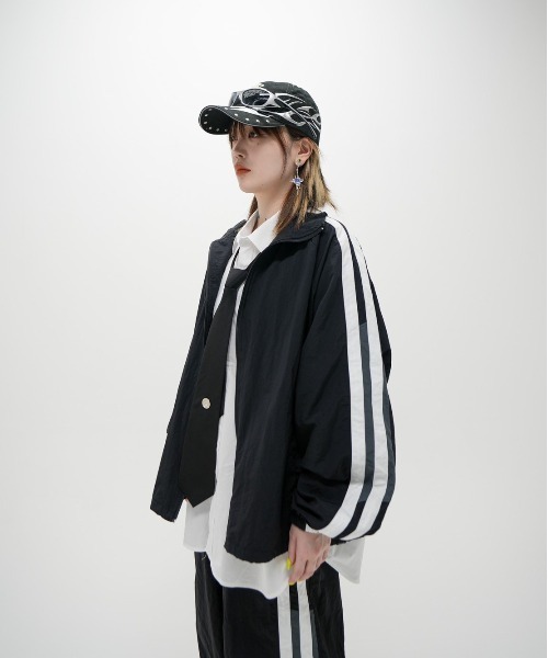 XU(エックスユー)の「ストリートファッション XU エックスユー sports sunglasses スポーツ サングラス カラーレンズ(サングラス・メンズ・ブラック/シルバー・ONE SIZE)」の5枚目の写真