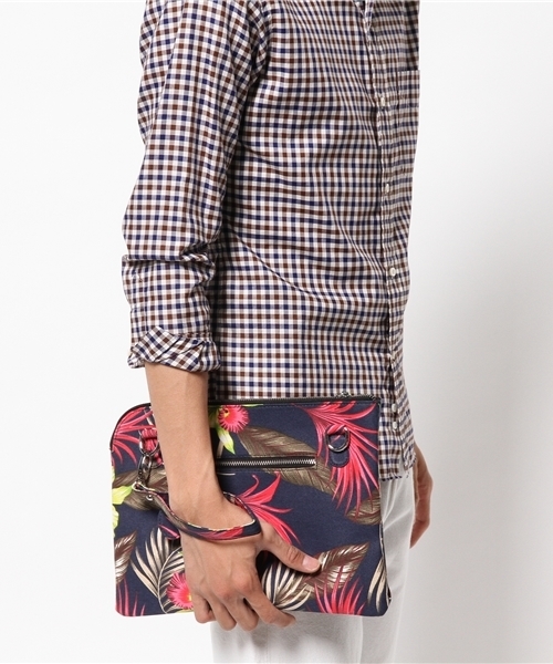 VENCEEXCHANGE（ヴァンスエクスチェンジ）の「ボタニカル柄クラッチバッグ（クラッチバッグ・メンズ・ブラック/スカイブルー・FREE）」の4枚目の写真