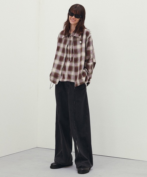 Jieda（ジエダ）の「CUTTING WIDE DENIM（デニムパンツ・メンズ・ブラック/インディゴブルー・2/1）」の3枚目の写真