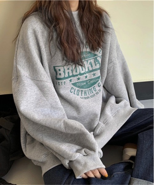 Burner（バーナー）の「【BURNER Recommend Select】プリント スウェット oku-tops-731817441615-15 U（スウェット・レディース・レッド/ダークグレー/グレー/ダークグリーン・M/L/XL）」の2枚目の写真