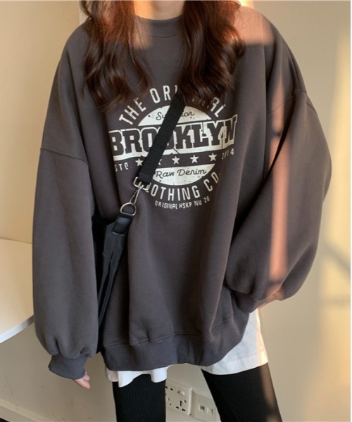 Burner（バーナー）の「【BURNER Recommend Select】プリント スウェット oku-tops-731817441615-15 U（スウェット・レディース・レッド/ダークグレー/グレー/ダークグリーン・M/L/XL）」の3枚目の写真