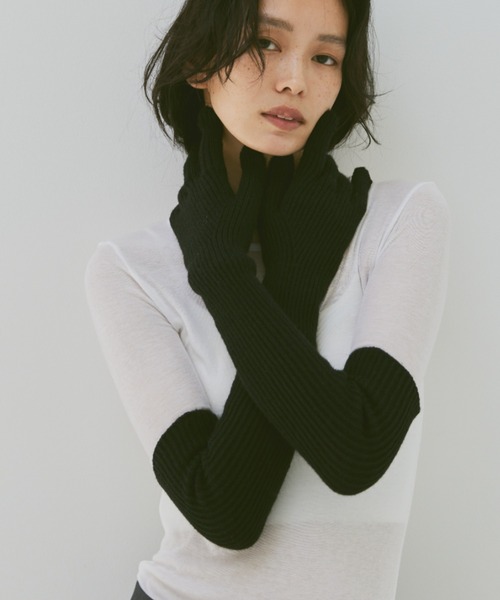 un/neu(アンノイ)の「リブニットホールタッチロンググローブ / 手袋(手袋・レディース・グリーン/グレー/ブラック・FREE)」の18枚目の写真