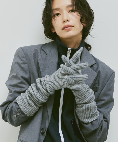 un/neu(アンノイ)の「リブニットホールタッチロンググローブ / 手袋(手袋・レディース・グリーン/グレー/ブラック・FREE)」の8枚目の写真