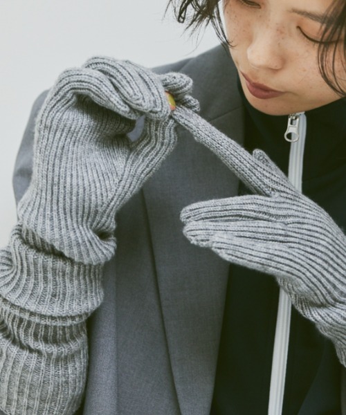 un/neu(アンノイ)の「リブニットホールタッチロンググローブ / 手袋(手袋・レディース・グリーン/グレー/ブラック・FREE)」の9枚目の写真