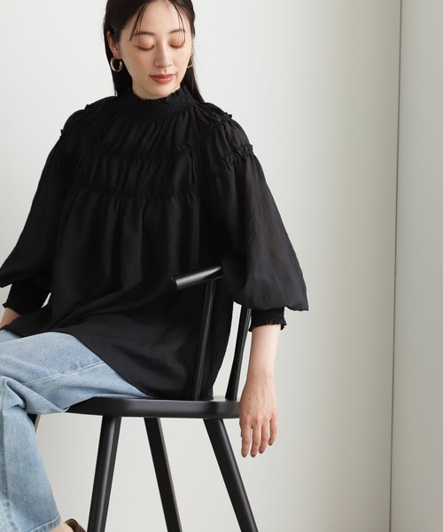 N.(N. Natural Beauty Basic)(エヌエヌナチュラルビューティーベーシック)の「◆ライトボイルギャザーブラウス(シャツ/ブラウス・レディース・オフホワイト/ブラック・MEDIUM)」の1枚目の写真
