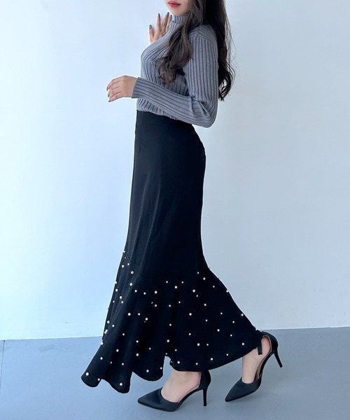 Julia Boutique(ジュリアブティック)の「パールデコマーメイドスカート/23578(スカート・レディース・ブラック/ピンク系/レッド系・ONE)」の5枚目の写真