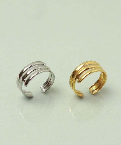 ieLS(イエルズ)の「金属アレルギー対応「ieLS」ステンレス トリプルデザインリング フリー(リング・メンズ・ゴールド/シルバー・FREE)」の5枚目の写真
