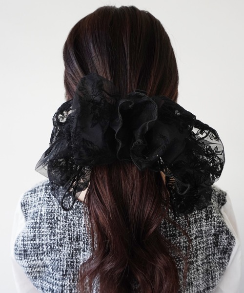 Port（ポート）の「モノトーン フラワー ビッグ リボン ヘアクリップ