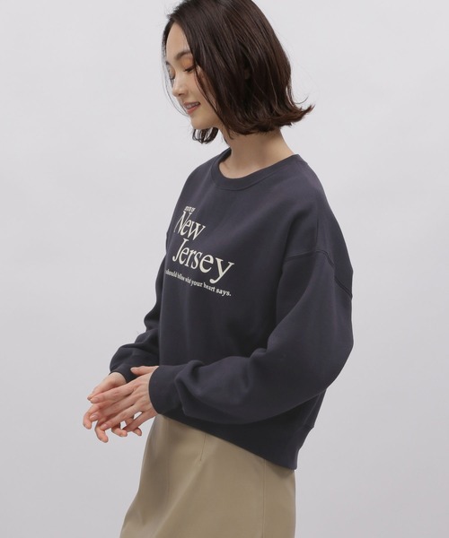 LAKOLE（ラコレ）の「レタリングPクロップドプルオーバー / 988619（スウェット・レディース・チャコールグレー/ヘザーグレー/オートミール・MEDIUM/SMALL）」の12枚目の写真