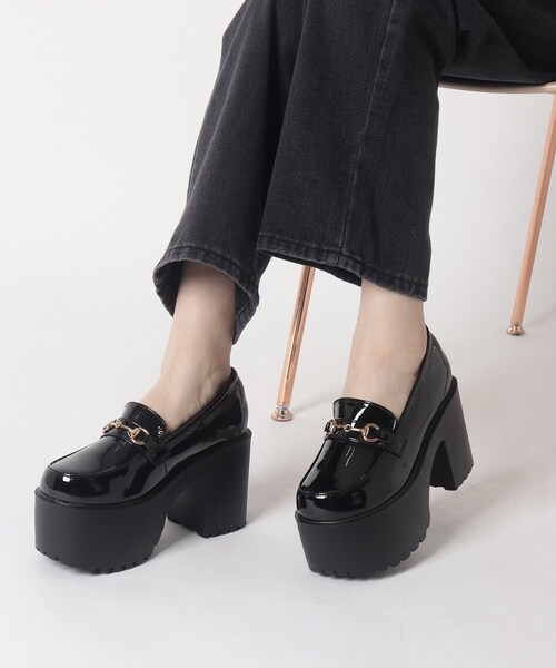 cs T&P(シーエスティーアンドピー)の「厚底ビット付きローファーパンプス(パンプス・レディース・アイボリー系1/ブラック系1・M/S/LL/L)」の21枚目の写真