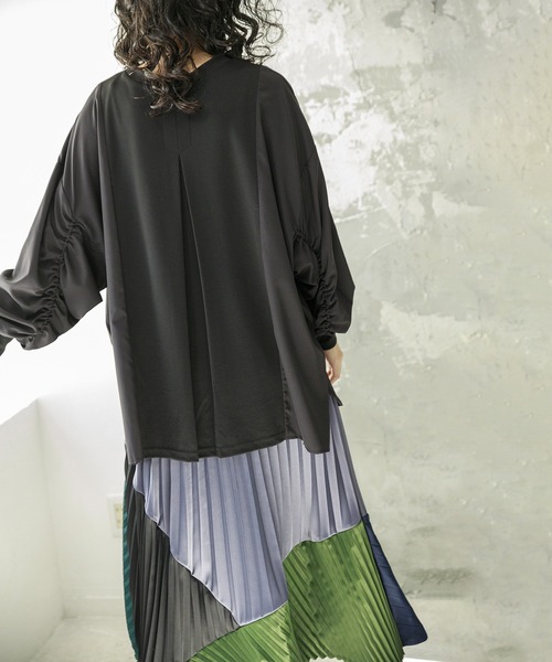 OSMOSIS（オズモーシス）の「切替ギャザープルオーバー（Tシャツ/カットソー・レディース・ネイビー/オリーブ/ブラック・ONE SIZE）」の8枚目の写真