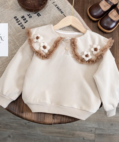 CERCA(チェルカ)の「lulunoix/フリル襟フラワートレーナー N15168(スウェット・キッズ・ブラウン/ホワイト・120cm/110cm/100cm/90cm)」の2枚目の写真