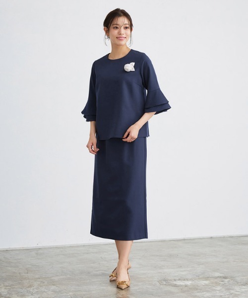 Pierrot（ピエロ）の「フレアスリーブトップススカートセットアップ  