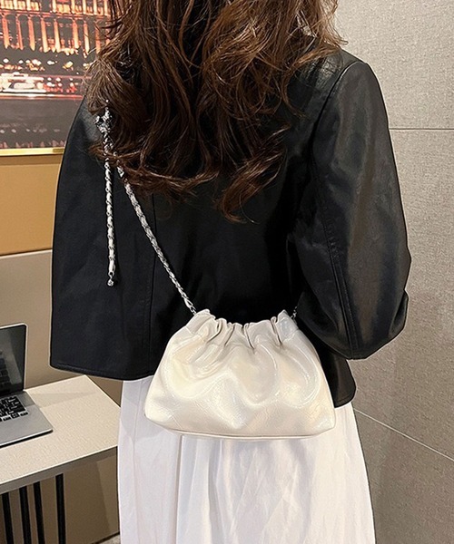 SHEPP(シープ)の「フェイクレザー 巾着ショルダーバッグ(ショルダーバッグ・レディース・ブラック/シルバー/ブラウン/ホワイト・FREE)」の19枚目の写真