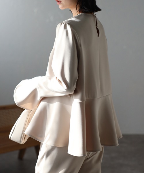 r.（アールドット）の「【セットアップ対応】フレアライン　ブラウス（シャツ/ブラウス・レディース・ベージュ/ブラック・FREE）」の17枚目の写真