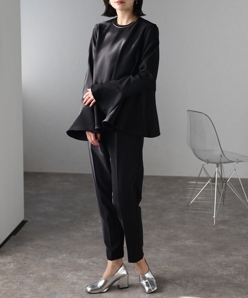 r.（アールドット）の「【セットアップ対応】フレアライン　ブラウス（シャツ/ブラウス・レディース・ベージュ/ブラック・FREE）」の9枚目の写真