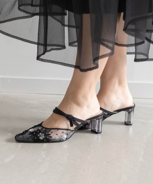 RANDA（ランダ）の「フラワースクエアミュールパンプス（パンプス・レディース・ベージュ/ブルー/アイボリー/ブラック・S/M/L/LL）」の3枚目の写真