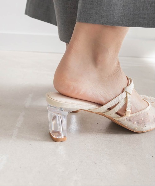 RANDA（ランダ）の「フラワースクエアミュールパンプス（パンプス・レディース・ベージュ/ブルー/アイボリー/ブラック・S/M/L/LL）」の8枚目の写真
