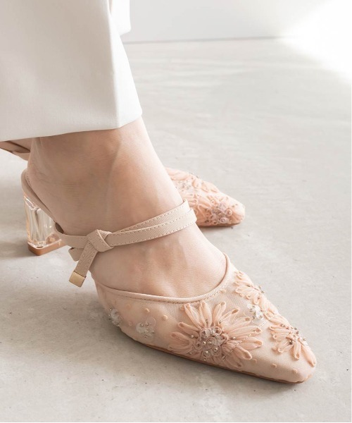 RANDA（ランダ）の「フラワースクエアミュールパンプス（パンプス・レディース・ベージュ/ブルー/アイボリー/ブラック・S/M/L/LL）」の22枚目の写真